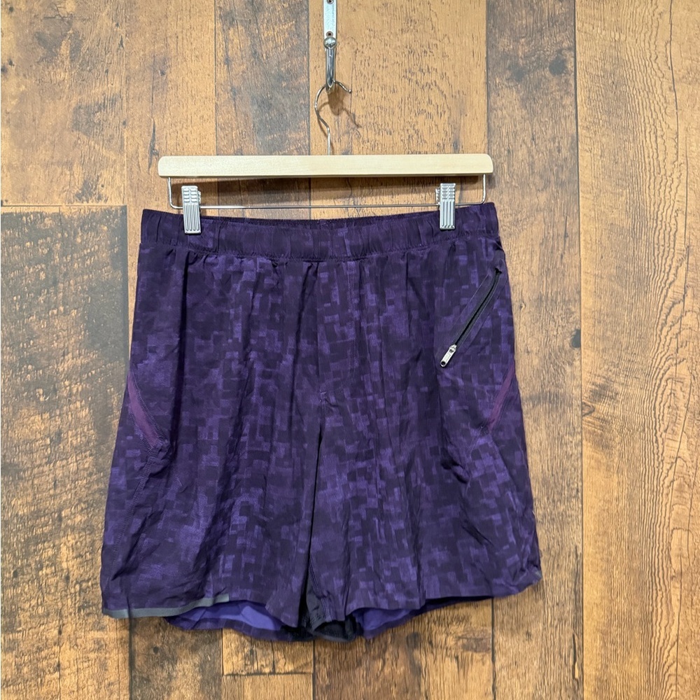 Lululemon men’s surge shorts small purple EUC